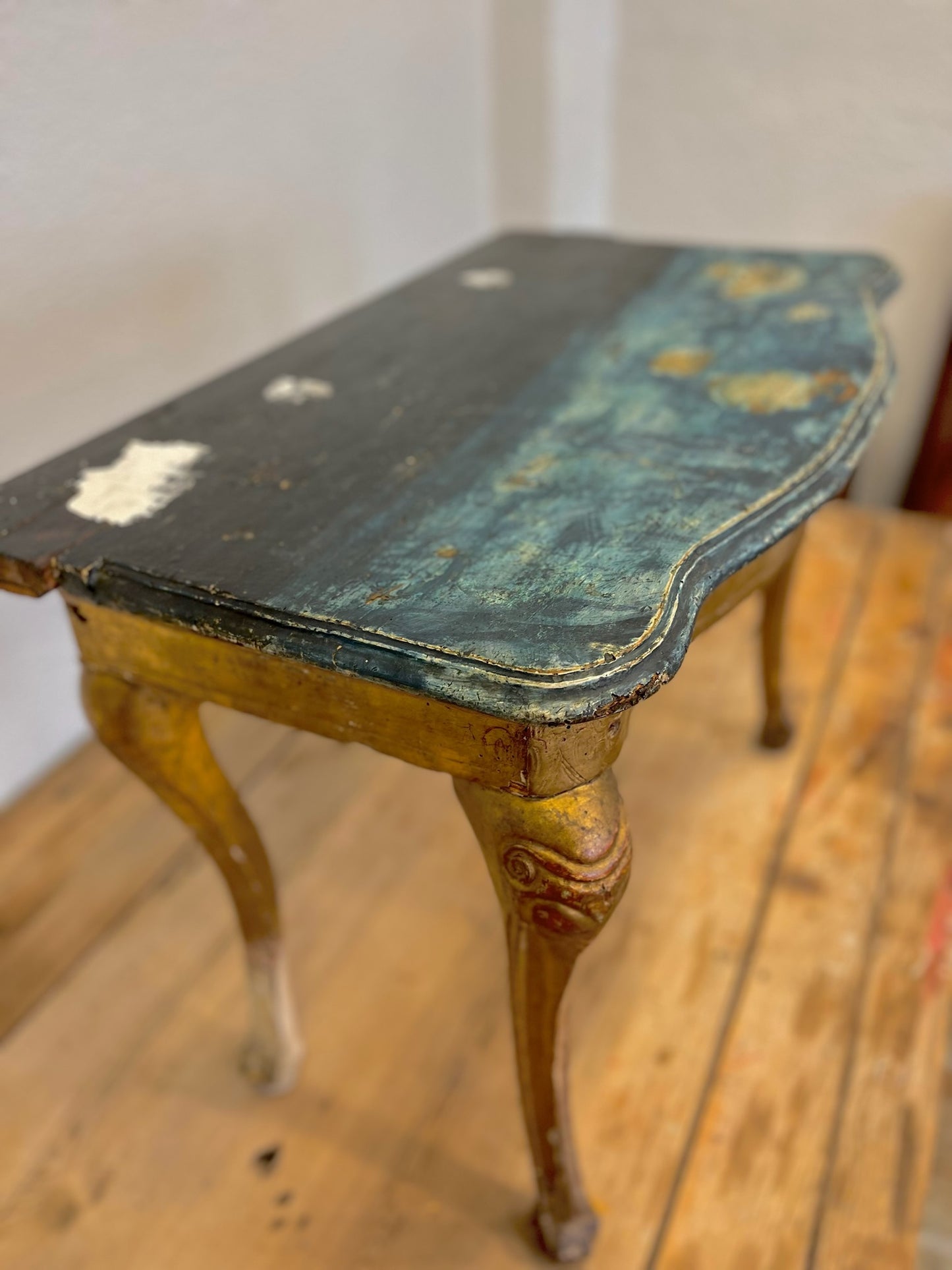 Antigua consola baja estilo Felipe V años 1730
